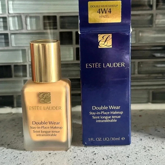 *NEW* ESTÉE LAUDER double wear stay-in-place makeup. SPF10 Hazel 4W4 foundation! - Picture 4 of 6